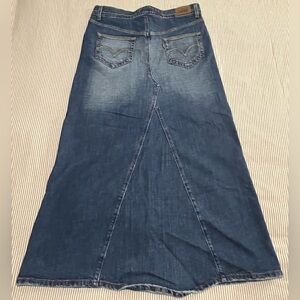 VINTAGE Levi’s Denim Skirt (ankle length)